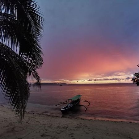 Sunset Beach Batudaka Buitenkant foto